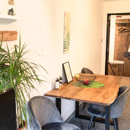 Apartament Truth Fuer 3 - Moderne Kueche - Smart Tv - Teppichboden *